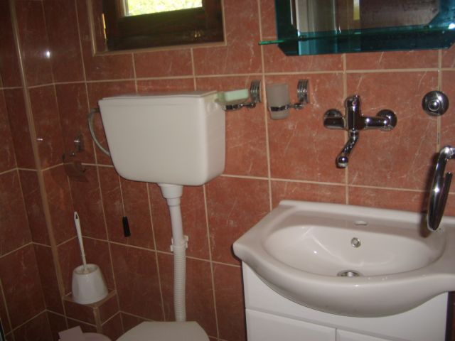 KUPATILO 3.JPG